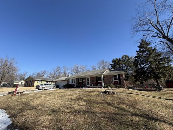 952 N Linden Avenue, Decatur, IL 62522