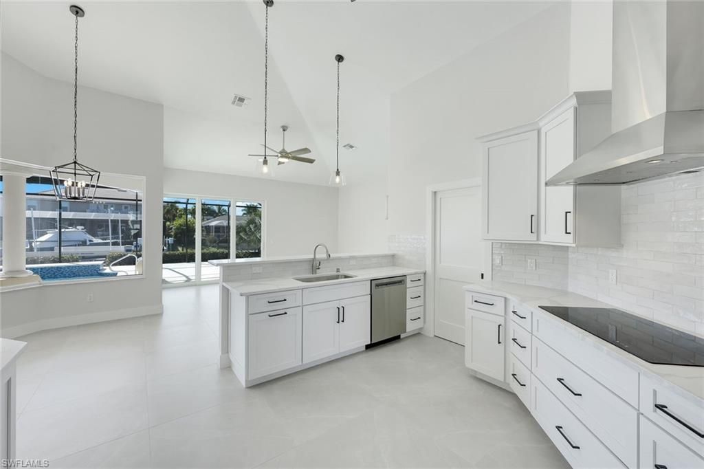 1524 SW 56th Ter, Cape Coral, FL 33914 Photo