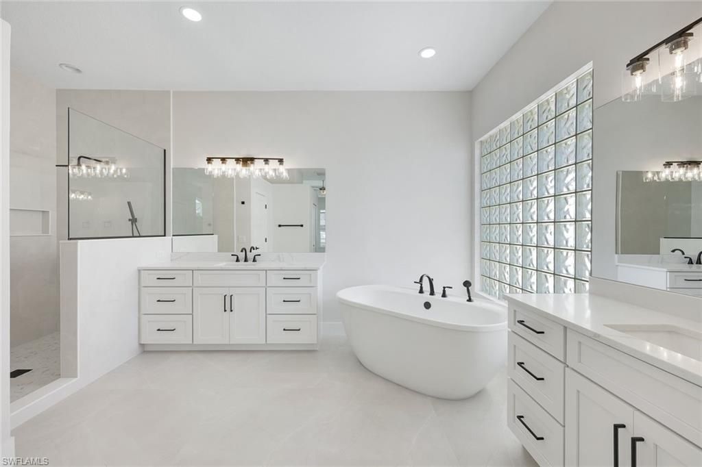 1524 SW 56th Ter, Cape Coral, FL 33914 Photo