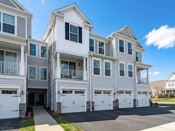 63 Aspen Dr, Cedar Grove, NJ 07009