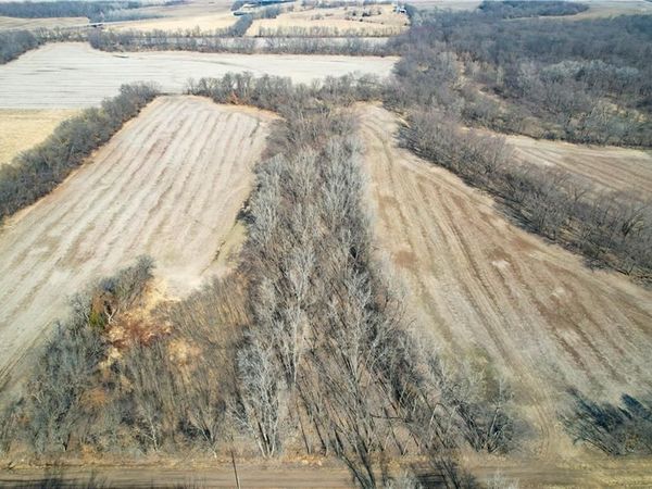 SE Adams Road, Maysville, MO 64469