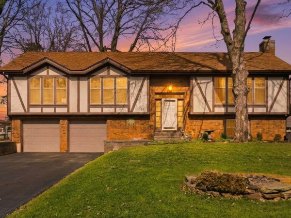 2043 E Shady Glen Drive , Springfield, MO 65804