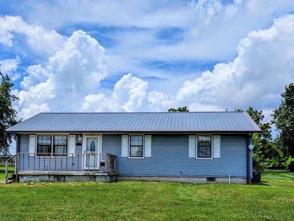 403 S Shiloh Avenue, Conway, MO 65632