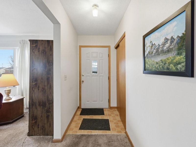 790 Brookdale Drive, West Jefferson, OH 43162 Photo 4