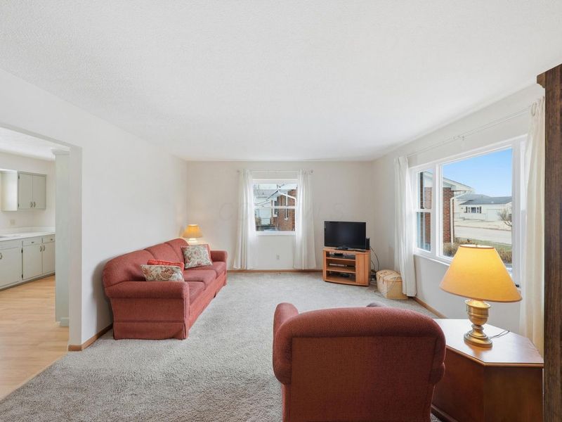 790 Brookdale Drive, West Jefferson, OH 43162 Photo 5