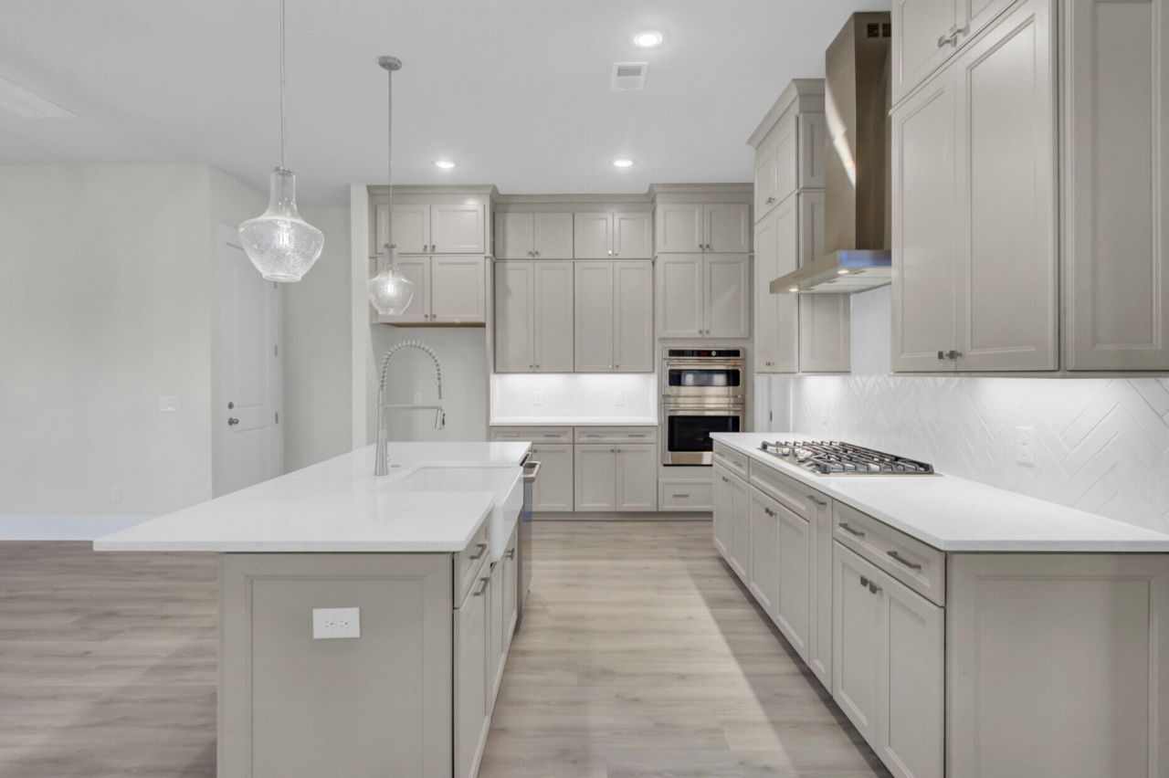 617 Du Bois Drive Photo 8