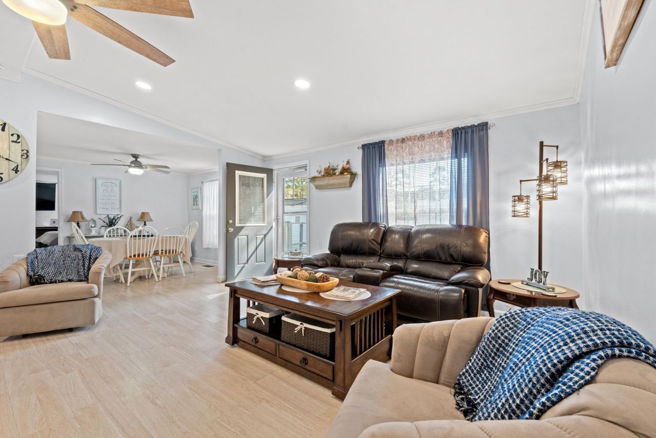 34 Spinnaker Ln. Photo 6