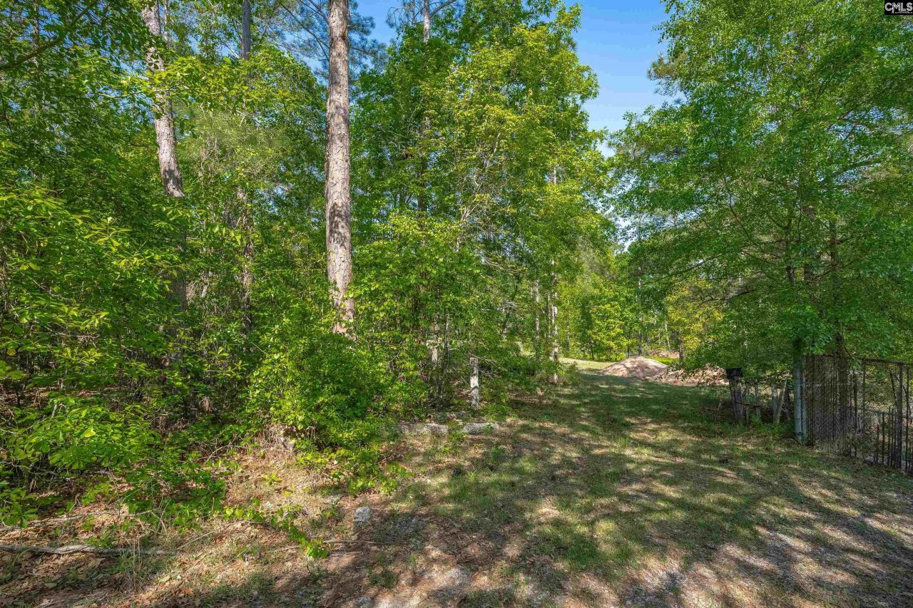 620 R Valhalla Drive  Photo 9