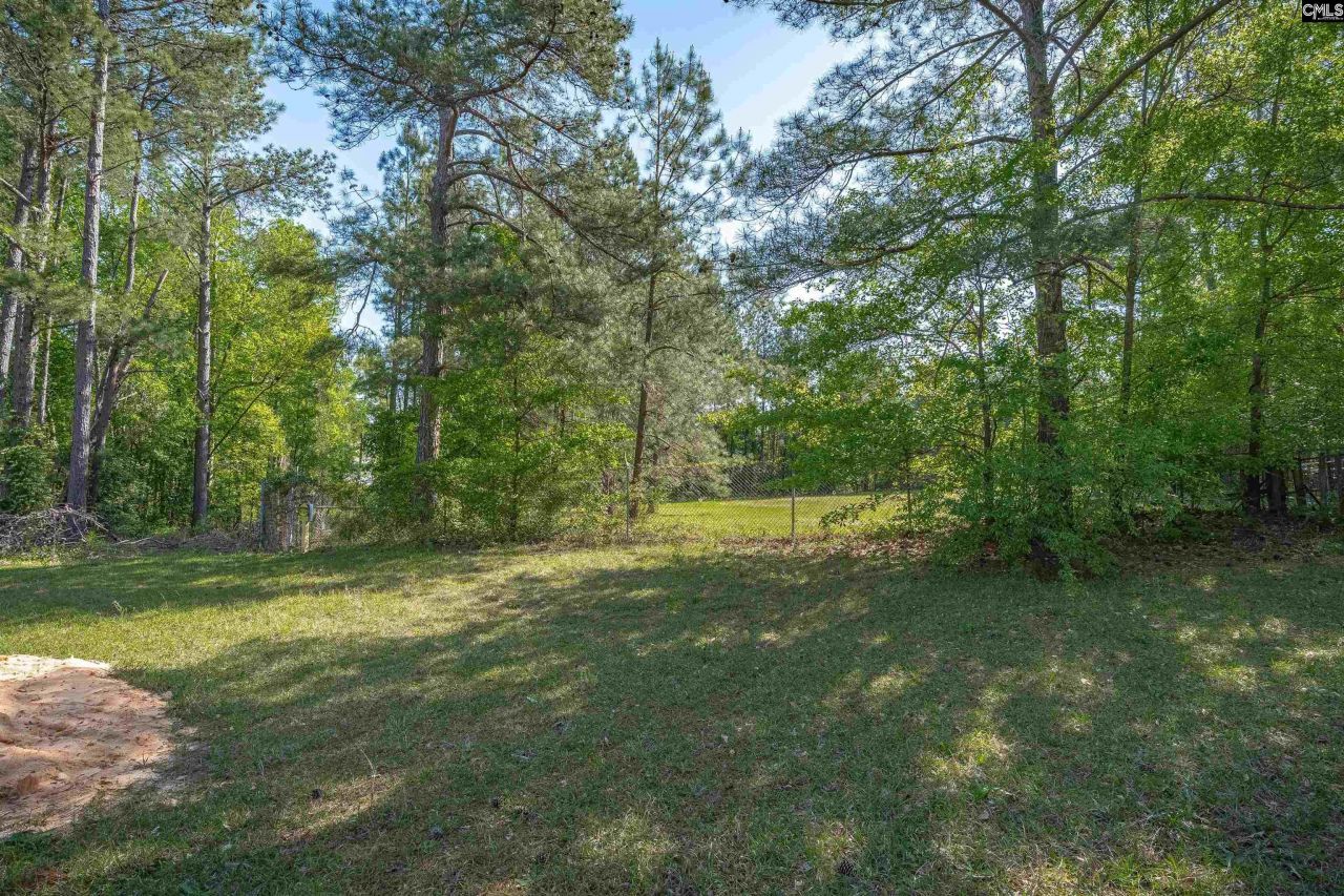 620 R Valhalla Drive  Photo 11