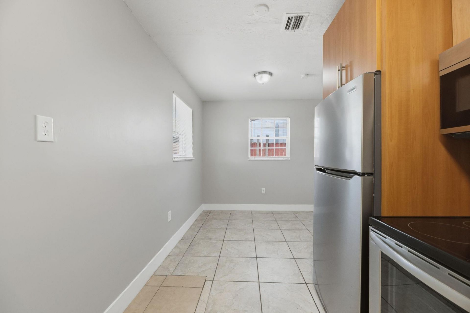 1000 N 71st Avenue, Hollywood, FL 33024 Photo