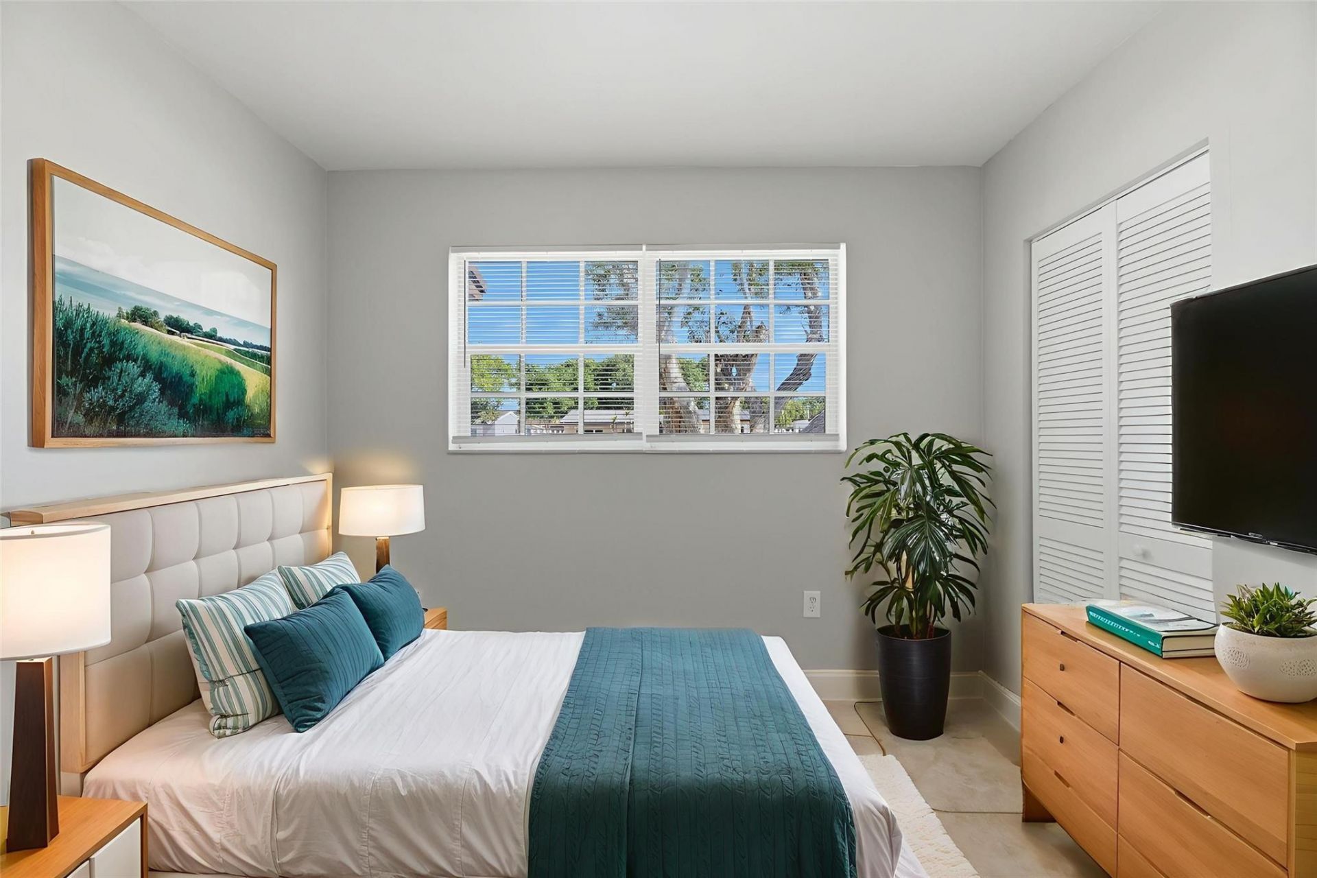 1000 N 71st Avenue, Hollywood, FL 33024 Photo