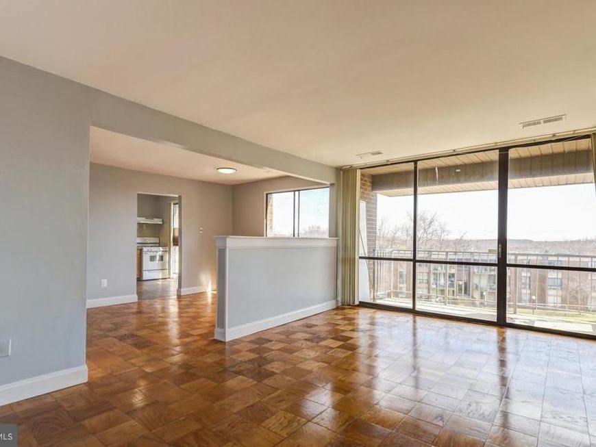 7957 Riggs Road, Unit 12, Hyattsville, MD 20783 Main Photo