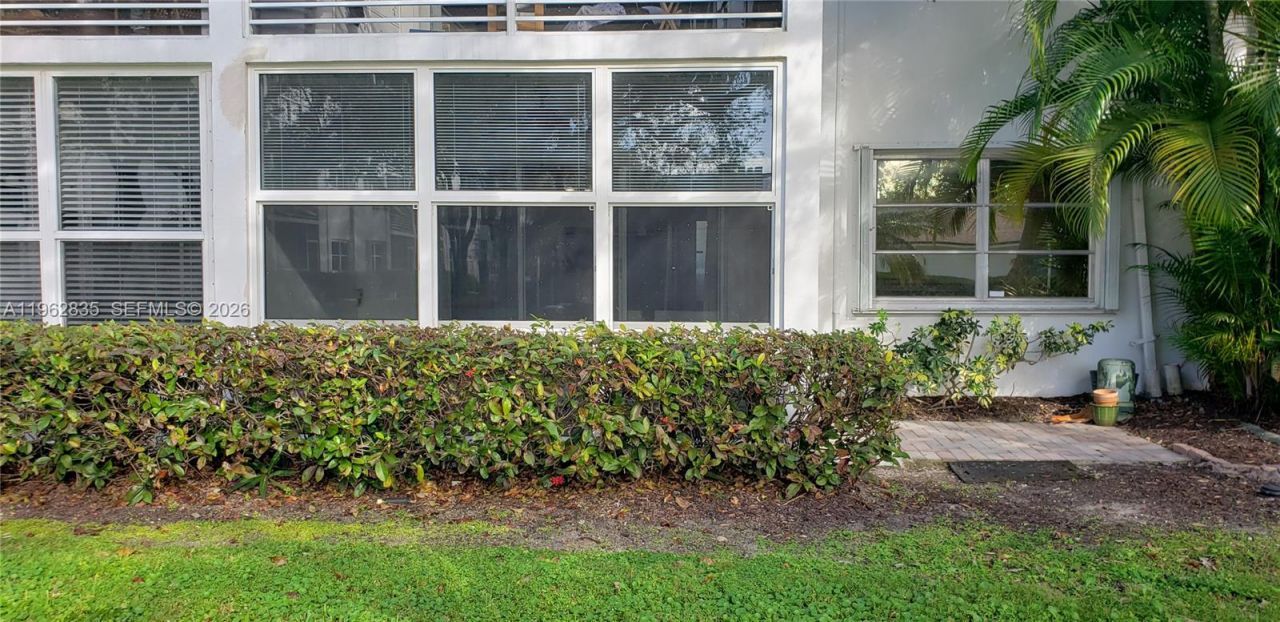 1501 S Ocean Blvd, Unit 129, Lauderdale by the Sea, FL 33062 Photo