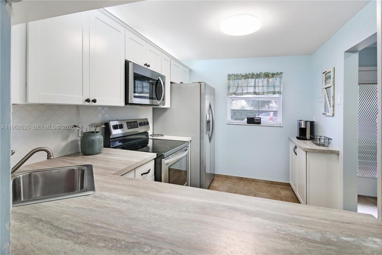 1501 S Ocean Blvd, Unit 129, Lauderdale by the Sea, FL 33062 Photo