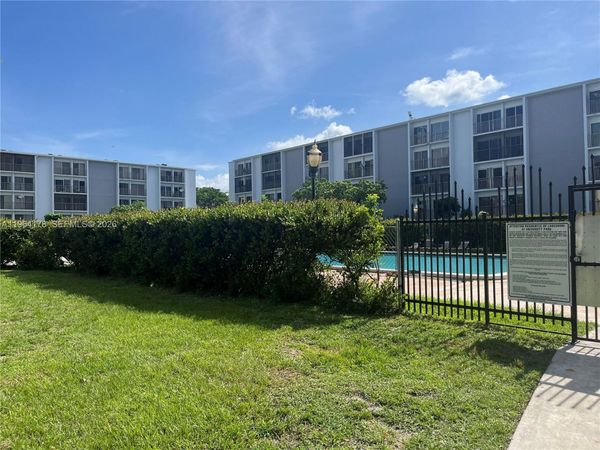 8730 N Sherman Cir, Unit 302, Miramar, FL 33025