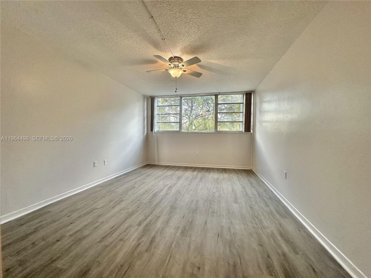 1470 NE 125th Ter, Unit 210, North Miami, FL 33161 Photo