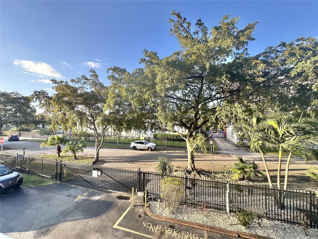 1470 NE 125th Ter, Unit 210, North Miami, FL 33161 Photo