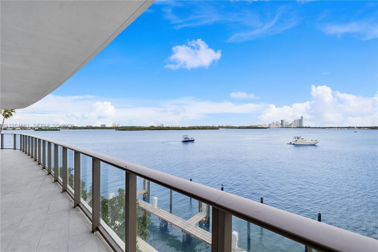 1135 103rd St #401 , Bay Harbor Islands, FL 33154 Photo