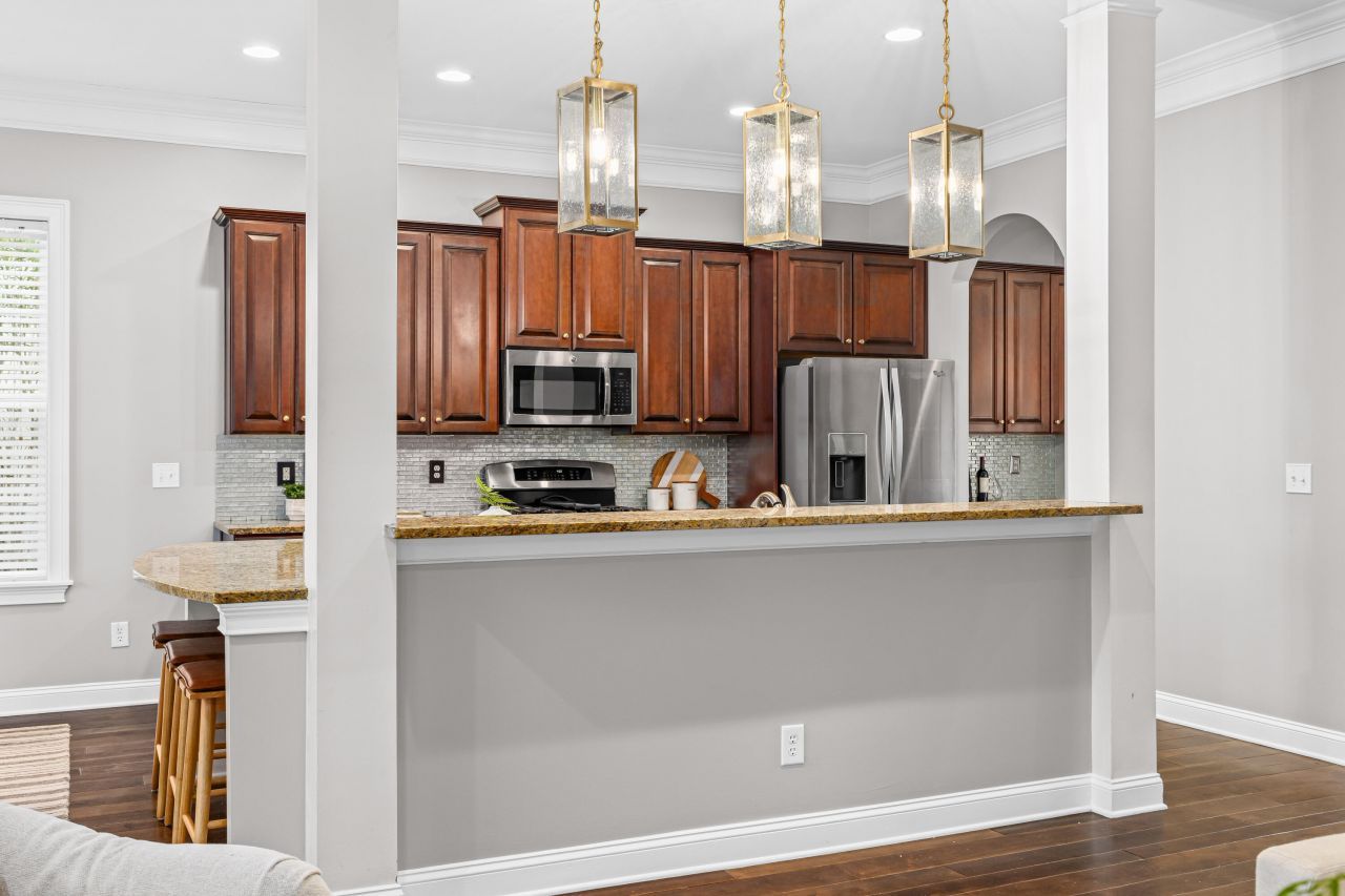 1753 Wellstead Street Photo 20