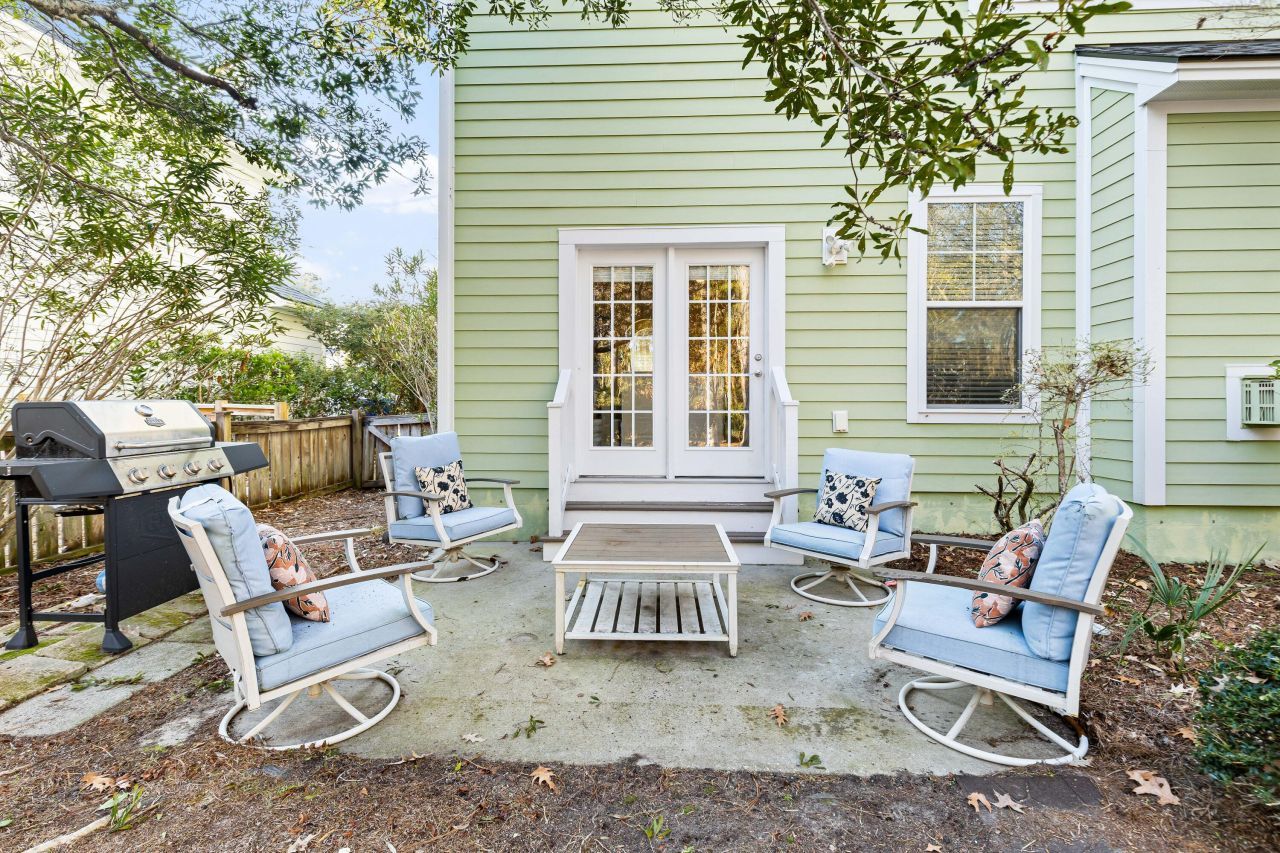 1753 Wellstead Street Photo 47