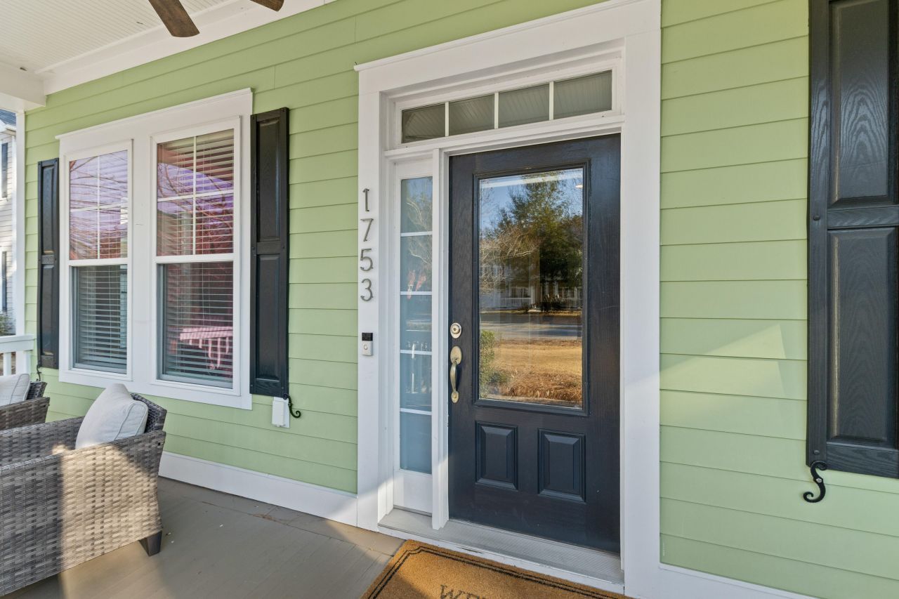 1753 Wellstead Street Photo 7