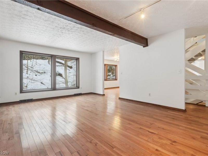 680 Rocky Hollow Drive, Akron, OH 44313 Photo 17