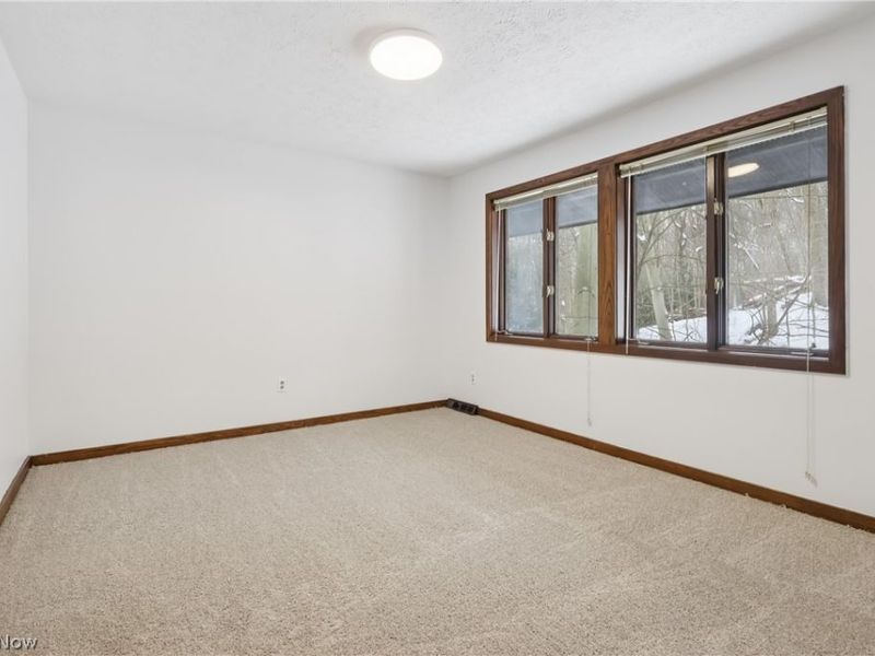 680 Rocky Hollow Drive, Akron, OH 44313 Photo 27