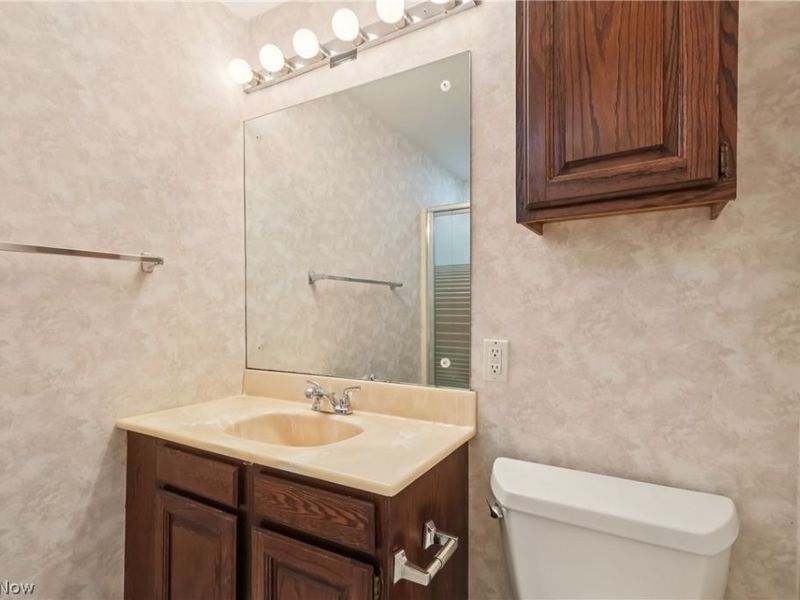 680 Rocky Hollow Drive, Akron, OH 44313 Photo 37