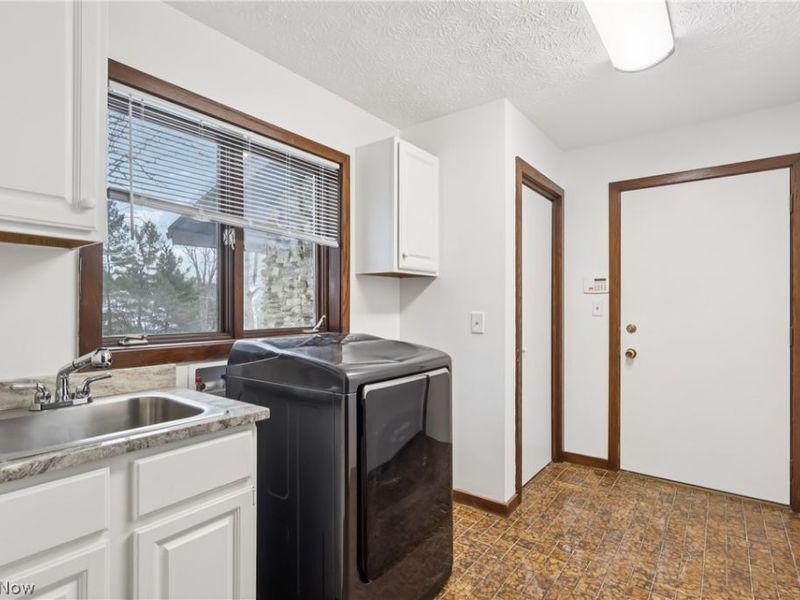 680 Rocky Hollow Drive, Akron, OH 44313 Photo 39