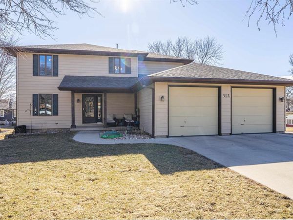 312 E 3rd St, Kingsley, IA 51028