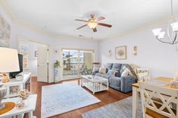 82 Mingo Dr. photo 4