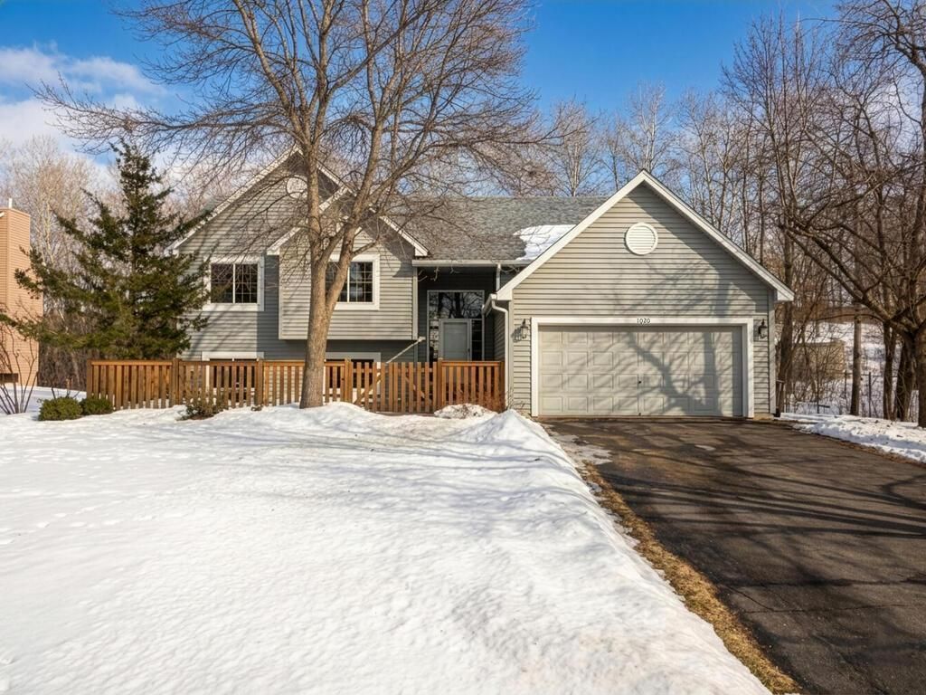 1020 Fernbrook Lane N, Plymouth, MN 55447 Main Photo