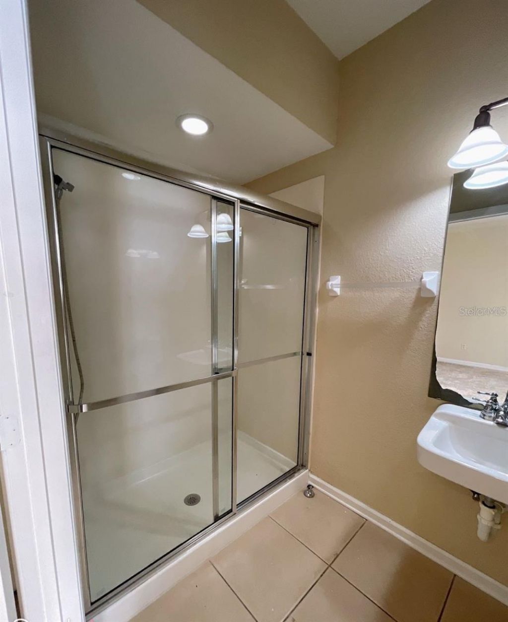 8000 Cool Breeze Drive, Unit 105, Orlando, FL 32819 Photo