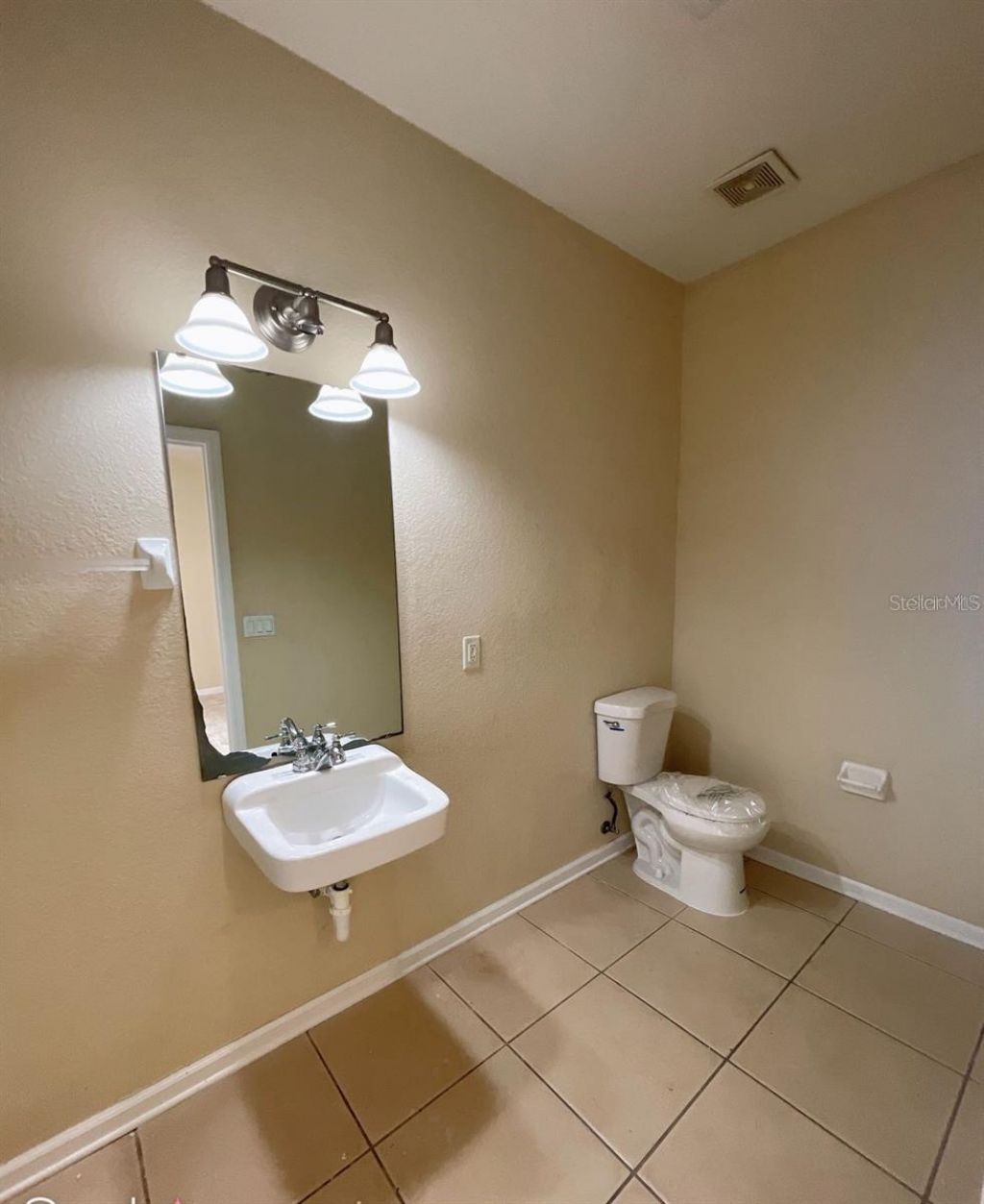 8000 Cool Breeze Drive, Unit 105, Orlando, FL 32819 Photo