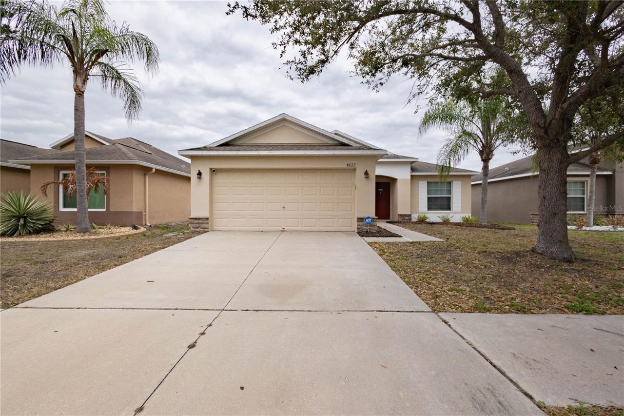8022 Alamosa Wood Avenue, Ruskin, FL 33573 Main Photo