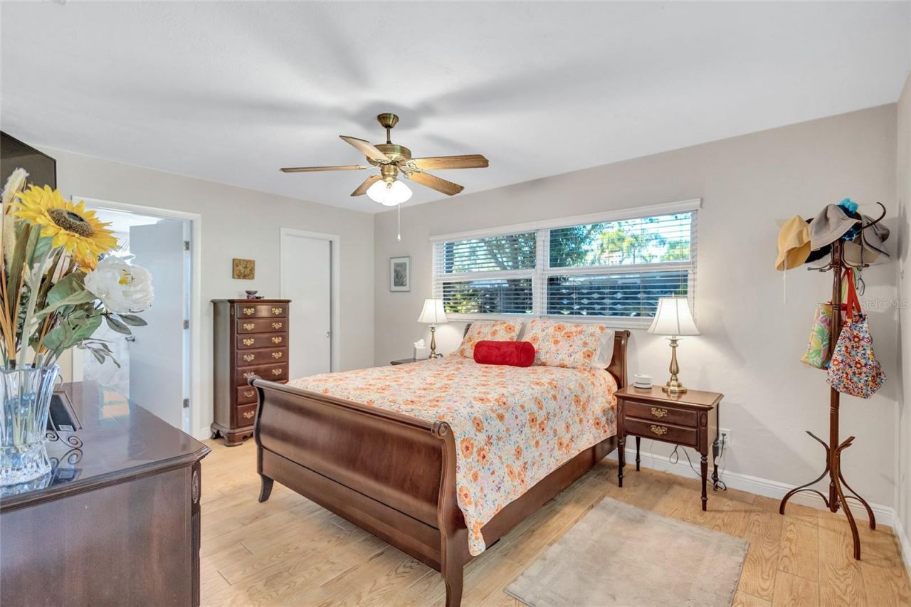 8243 37th Avenue N, Saint Petersburg, FL 33710 Photo