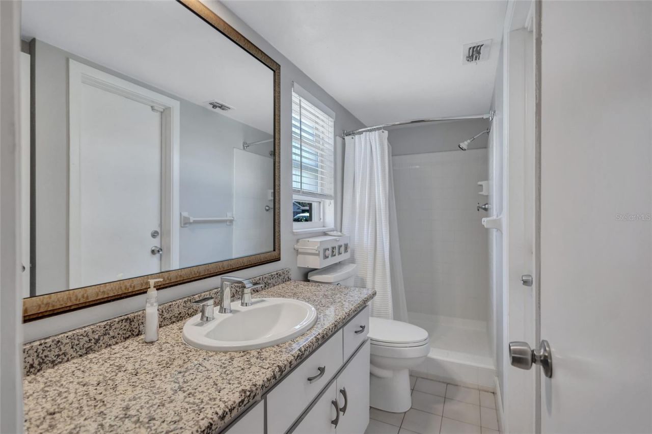 8243 37th Avenue N, Saint Petersburg, FL 33710 Photo