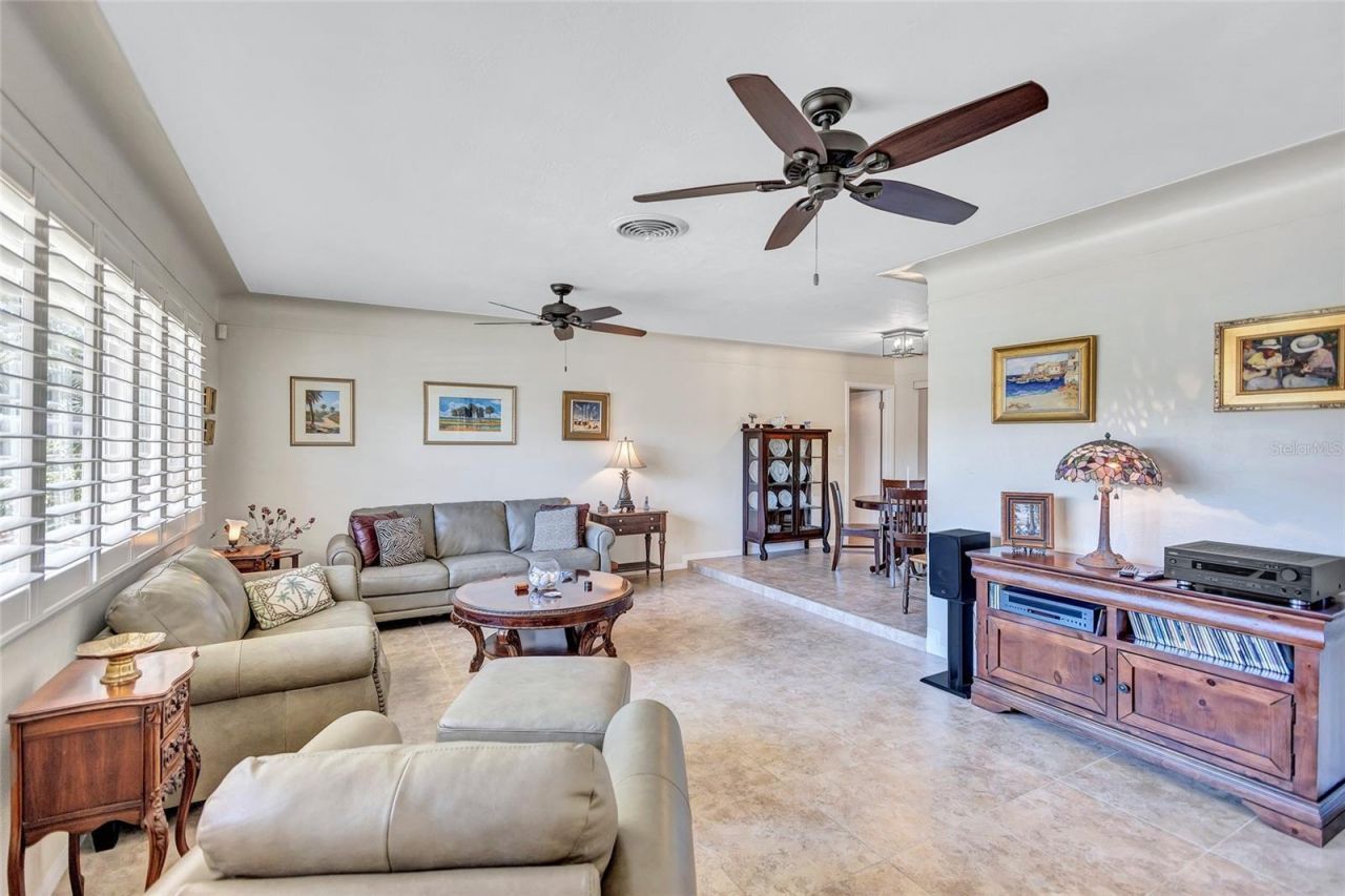 8243 37th Avenue N, Saint Petersburg, FL 33710 Photo