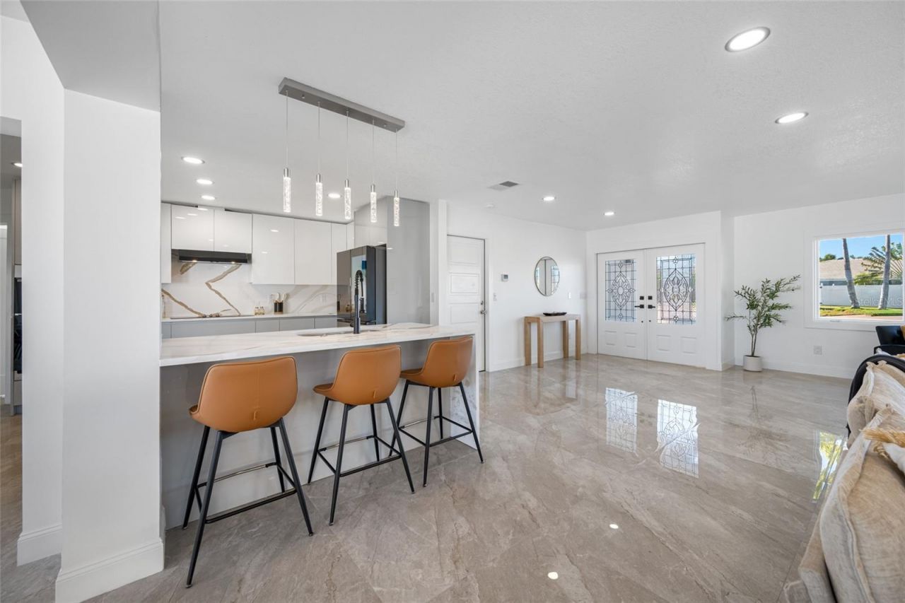 7905 9th Avenue S, Saint Petersburg, FL 33707 Photo