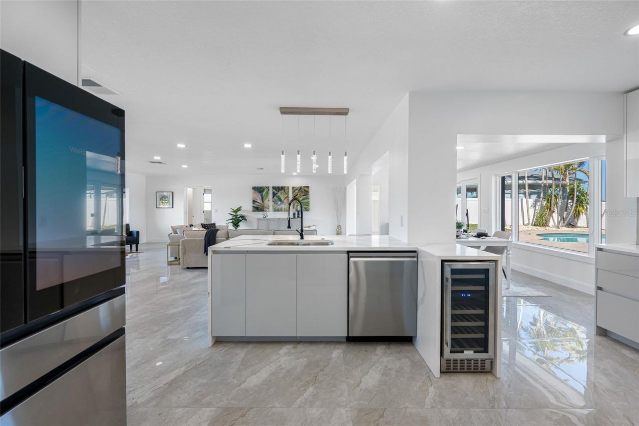 7905 9th Avenue S, Saint Petersburg, FL 33707 Photo