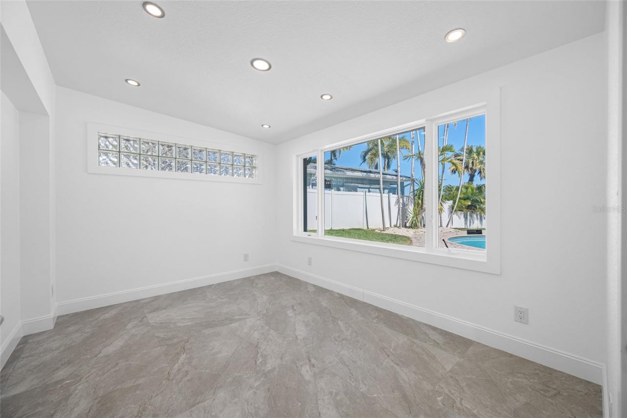 7905 9th Avenue S, Saint Petersburg, FL 33707 Photo
