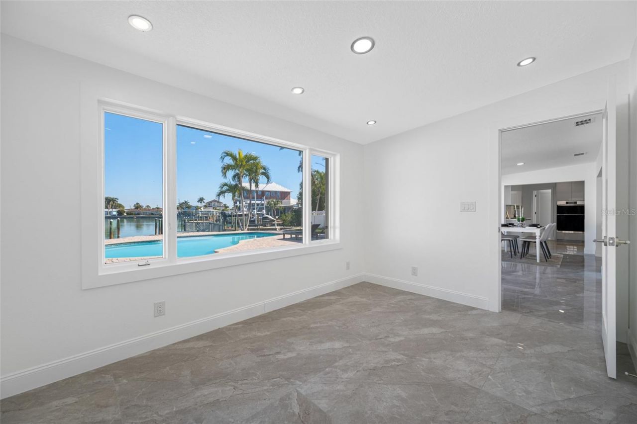 7905 9th Avenue S, Saint Petersburg, FL 33707 Photo