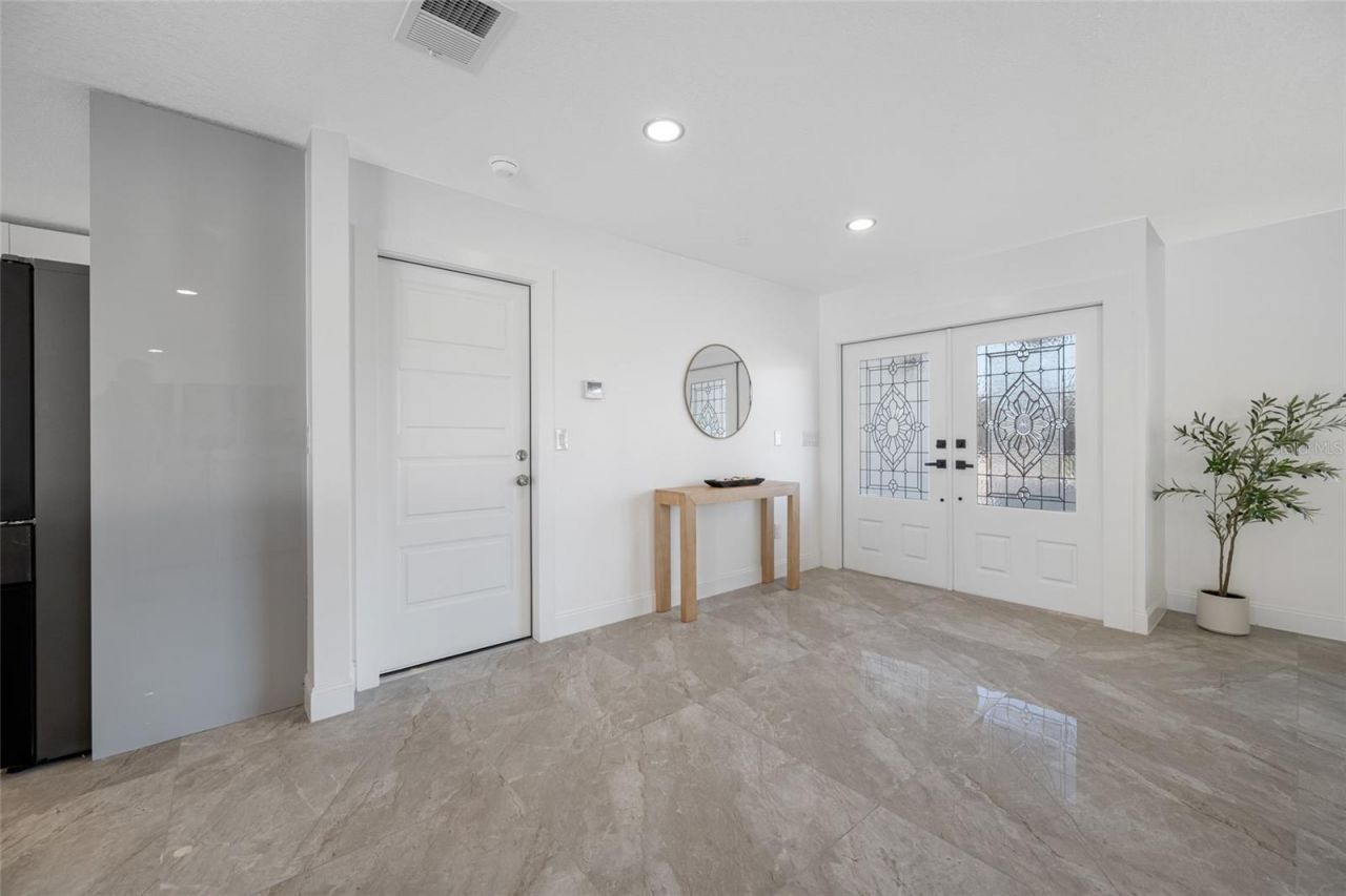 7905 9th Avenue S, Saint Petersburg, FL 33707 Photo