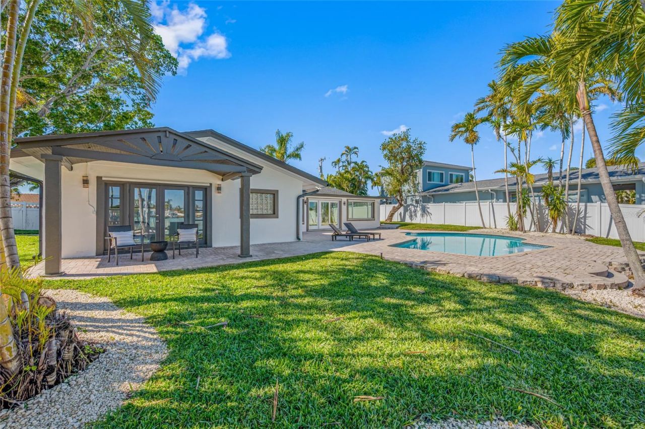 7905 9th Avenue S, Saint Petersburg, FL 33707 Photo