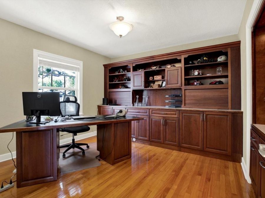 Property Image 28