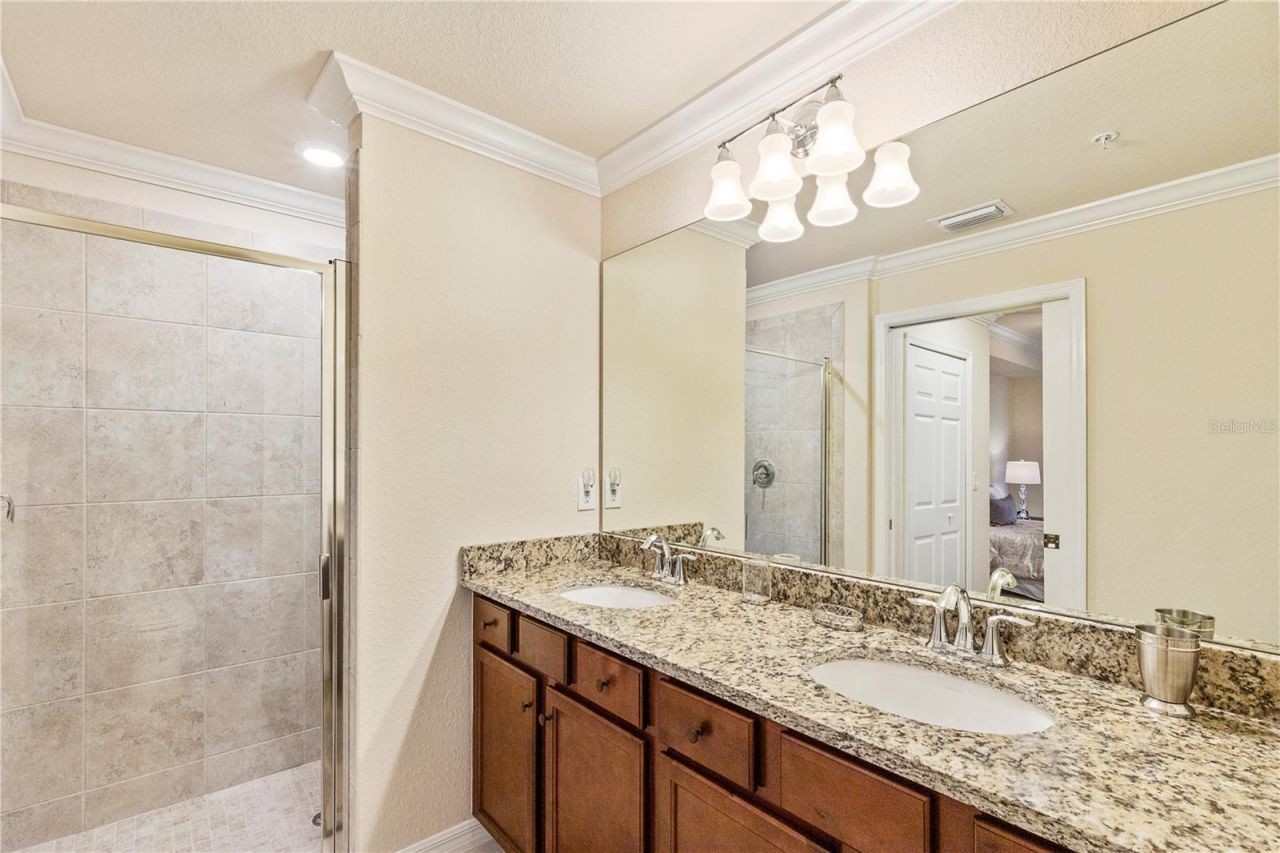 5558 Palmer Circle, Unit 105, Bradenton, FL 34211 Photo