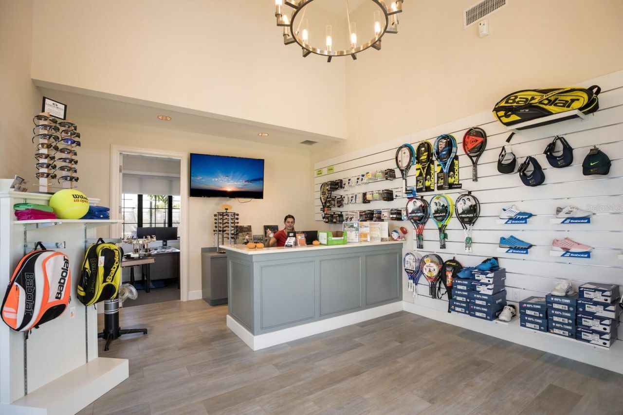 5558 Palmer Circle, Unit 105, Bradenton, FL 34211 Photo