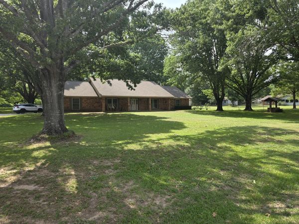 325 Loop Rd , Anacoco, LA 71403