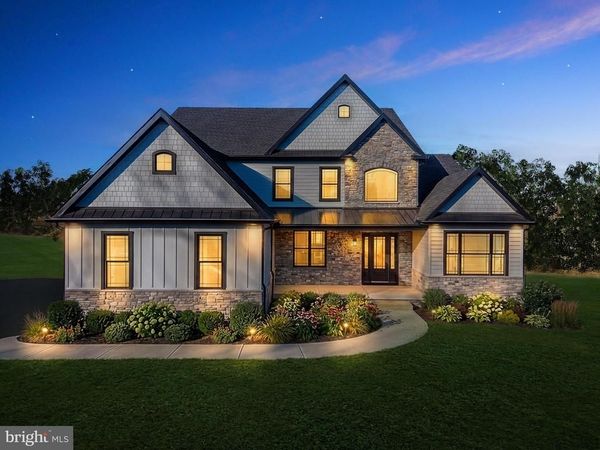 102 RAILROAD AVENUE, CHALFONT, PA 18914