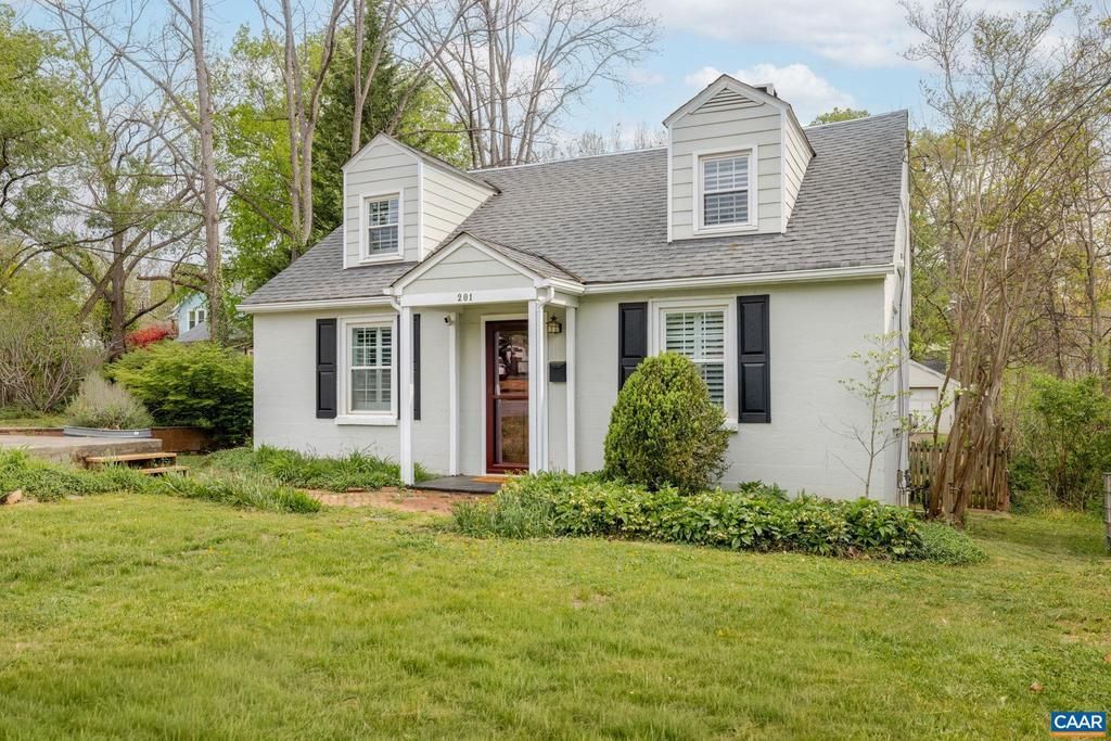 201 Palatine Ave, Charlottesville, VA 22902 Main Photo